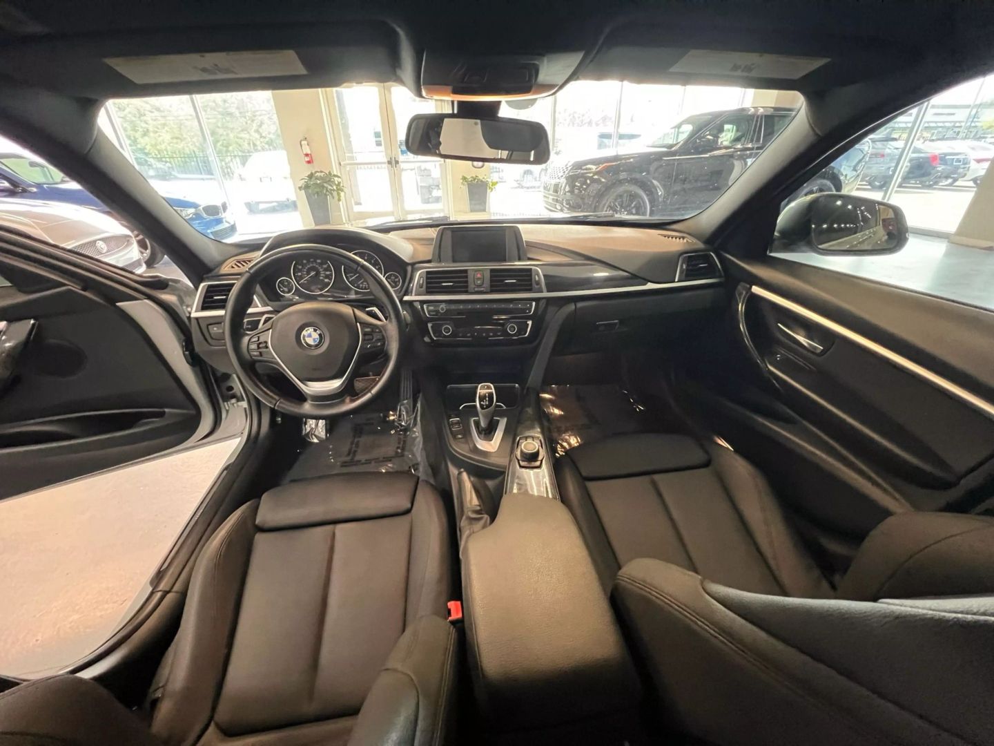2018 Bmw 3 Series 330i Sedan 4d - Image 17