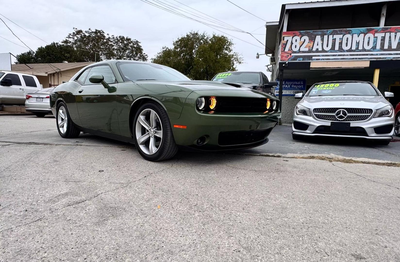 2021 Dodge Challenger GT photo 2