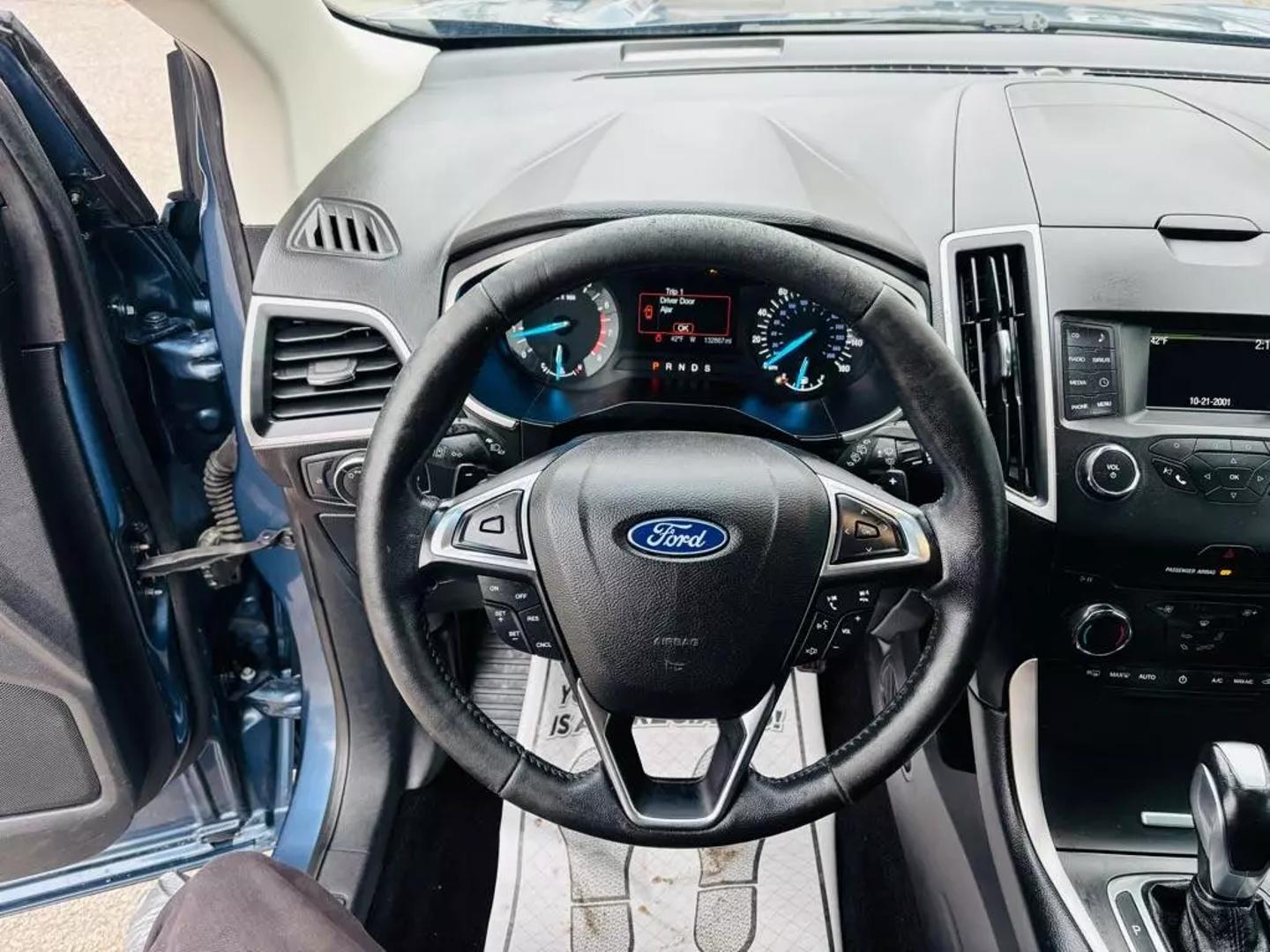 2018 Ford Edge SEL photo 8