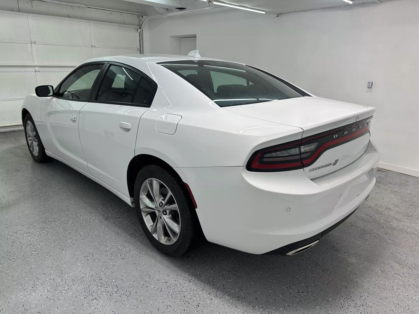 2022 Dodge Charger SXT photo 3