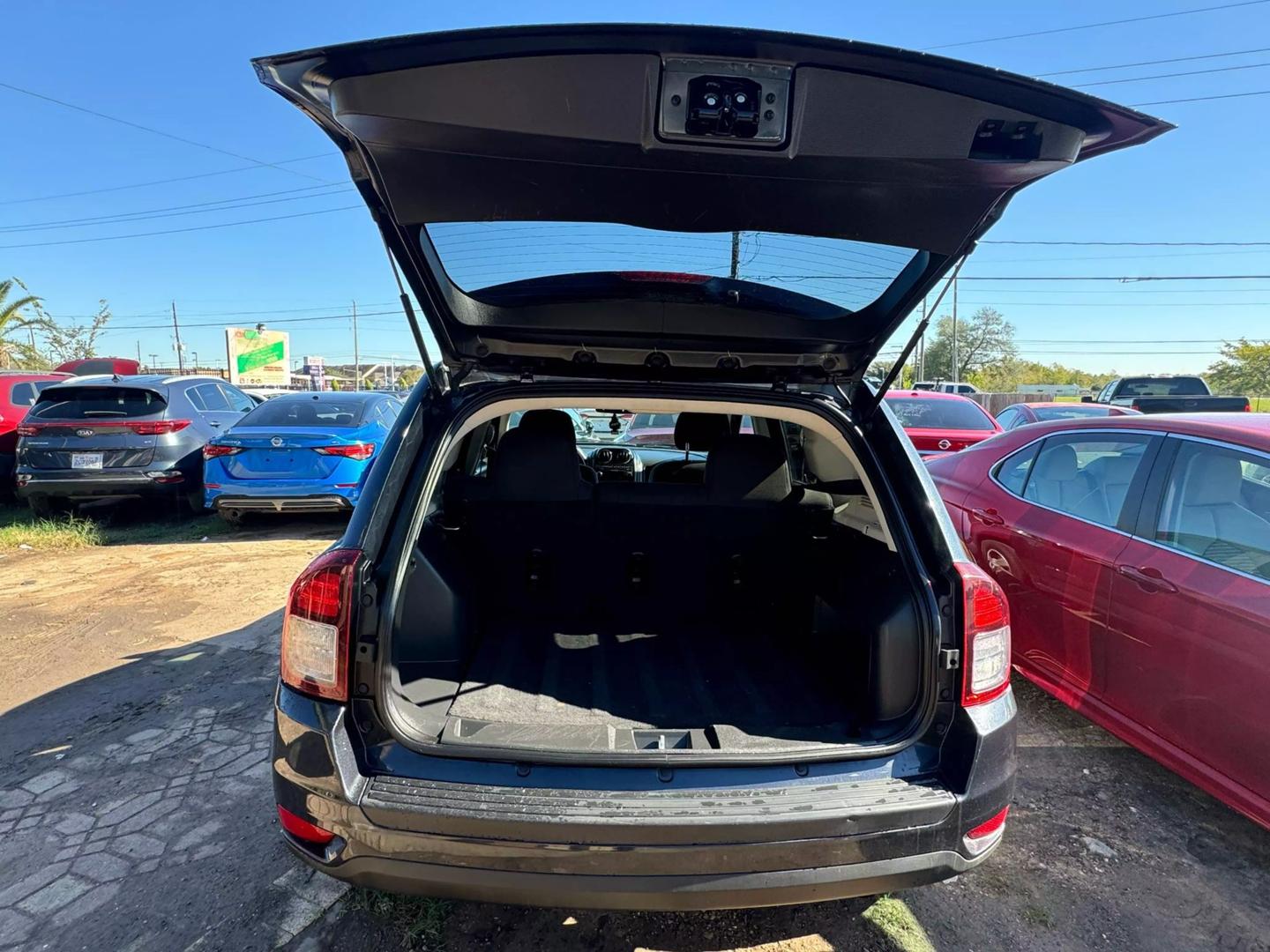 2014 Jeep Compass Sport photo 13