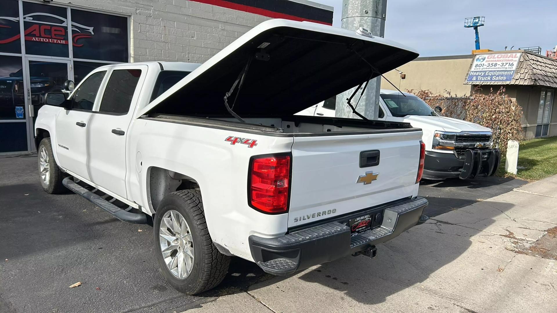 2017 Chevrolet Silverado 1500 null photo 20