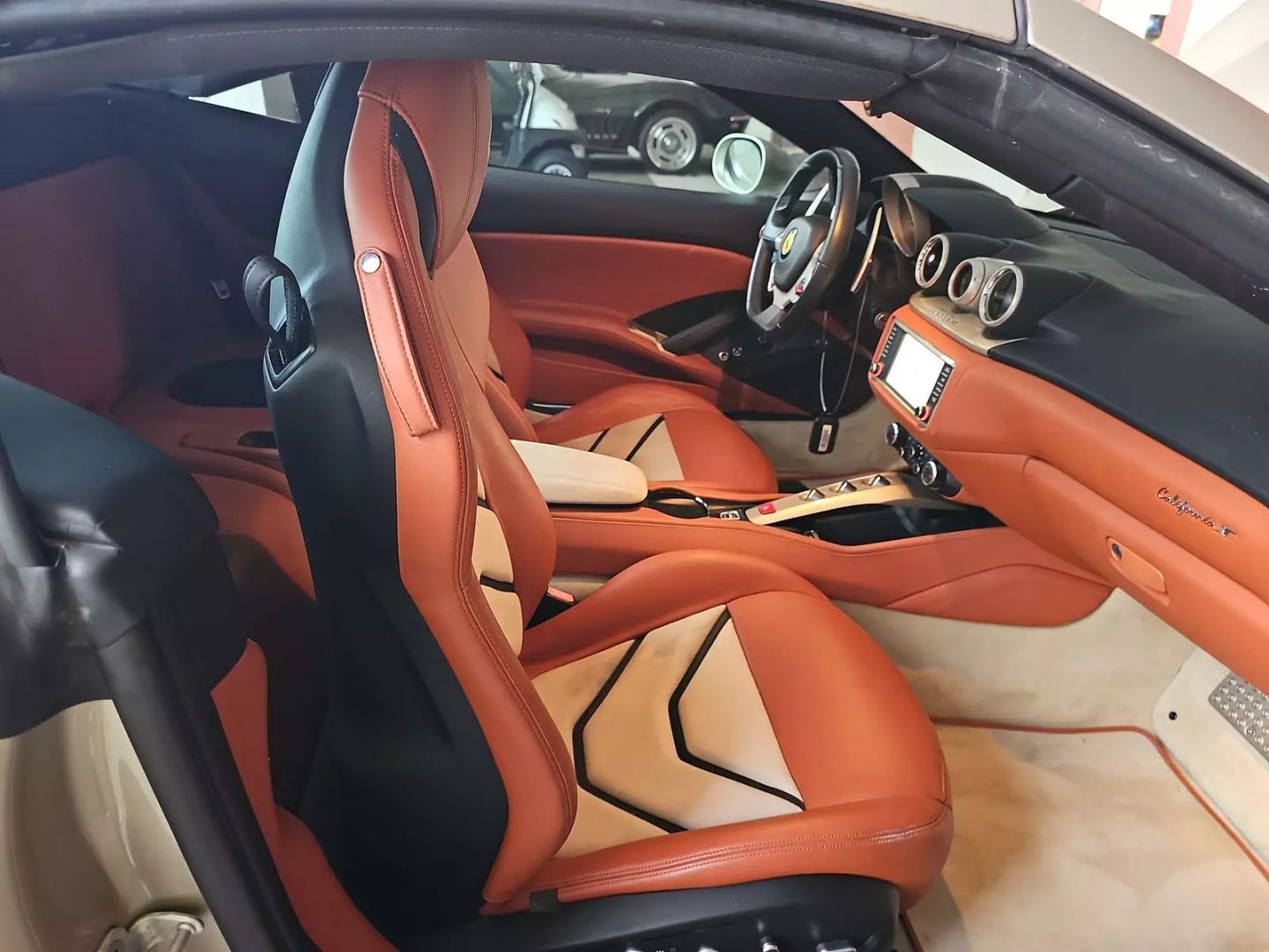 2018 Ferrari California - Image 14