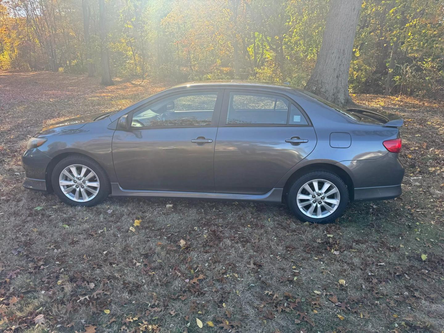 2010 Toyota Corolla S photo 11