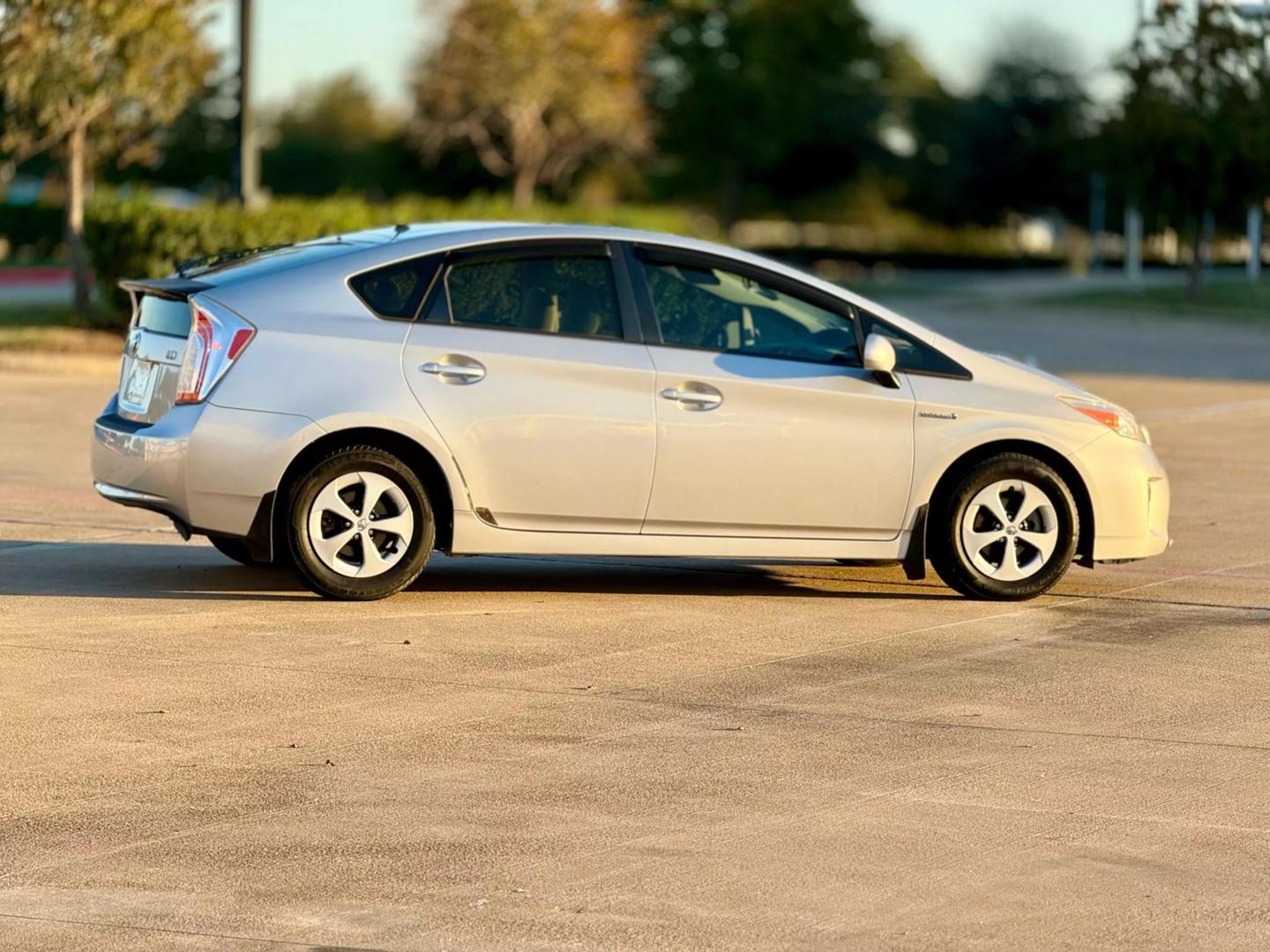 2012 Toyota Prius One photo 7