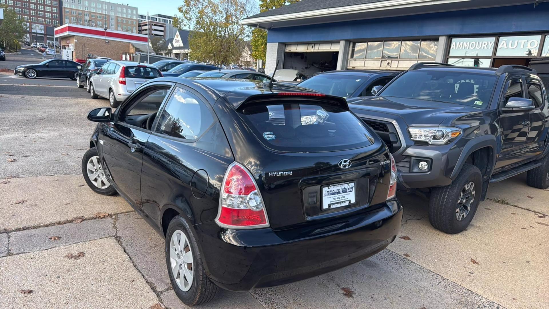 2008 Hyundai Accent GS photo 16