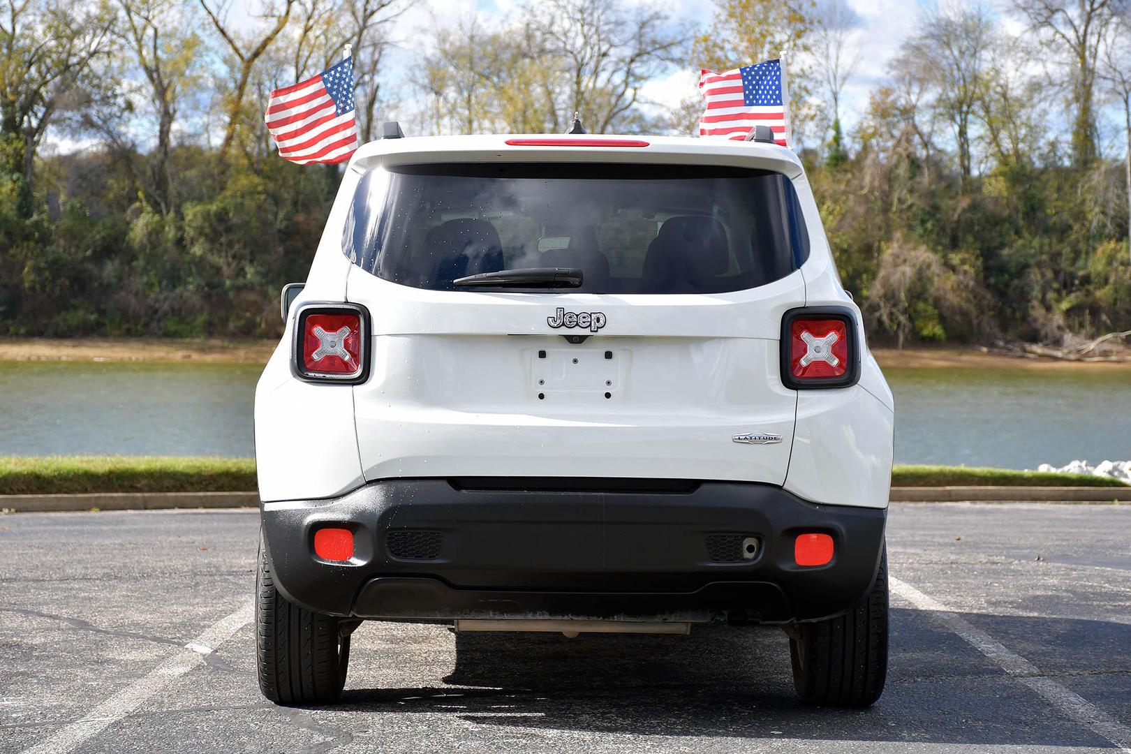 2017 Jeep Renegade Latitude photo 11