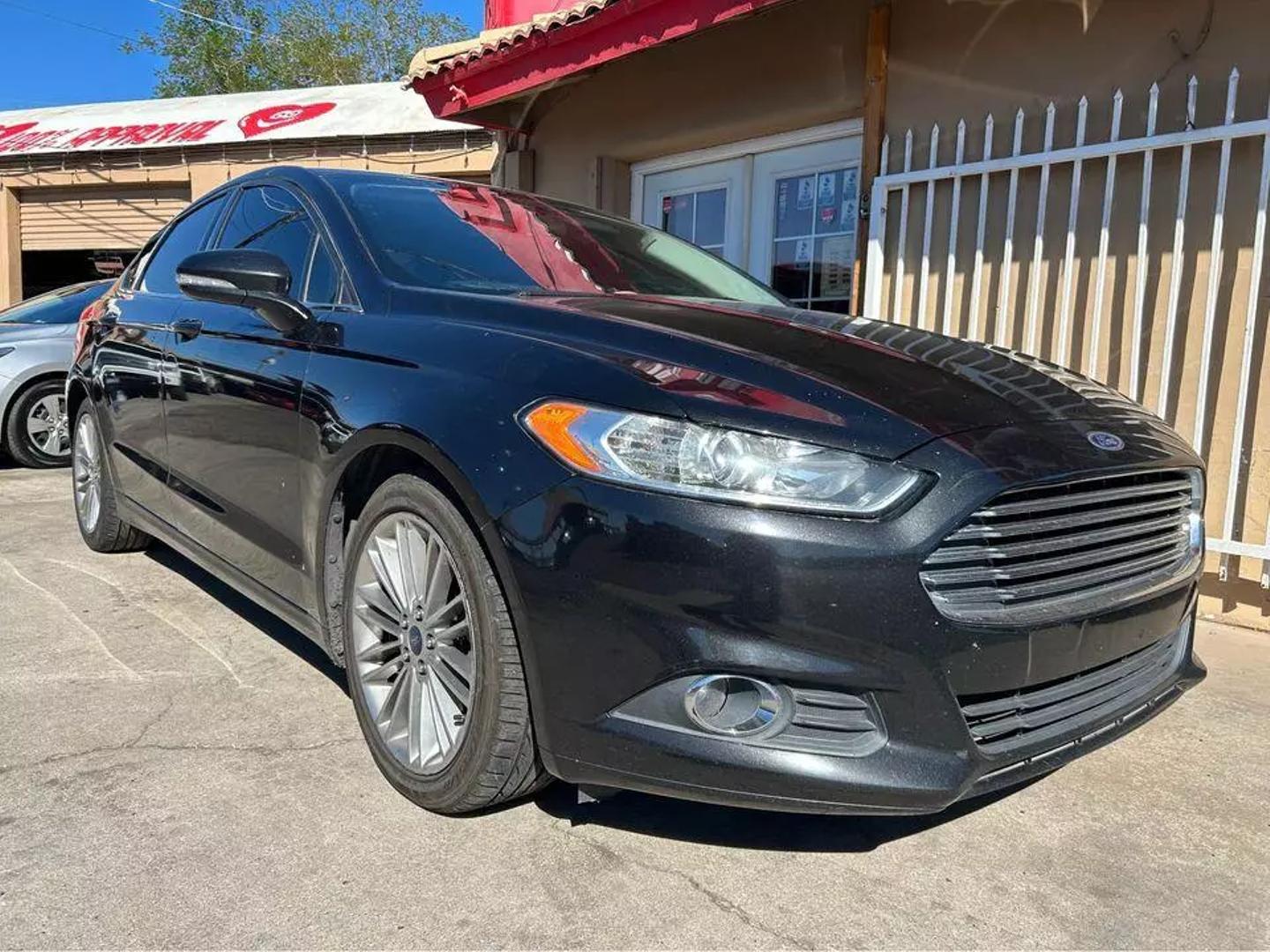 Ford Fusion's photo