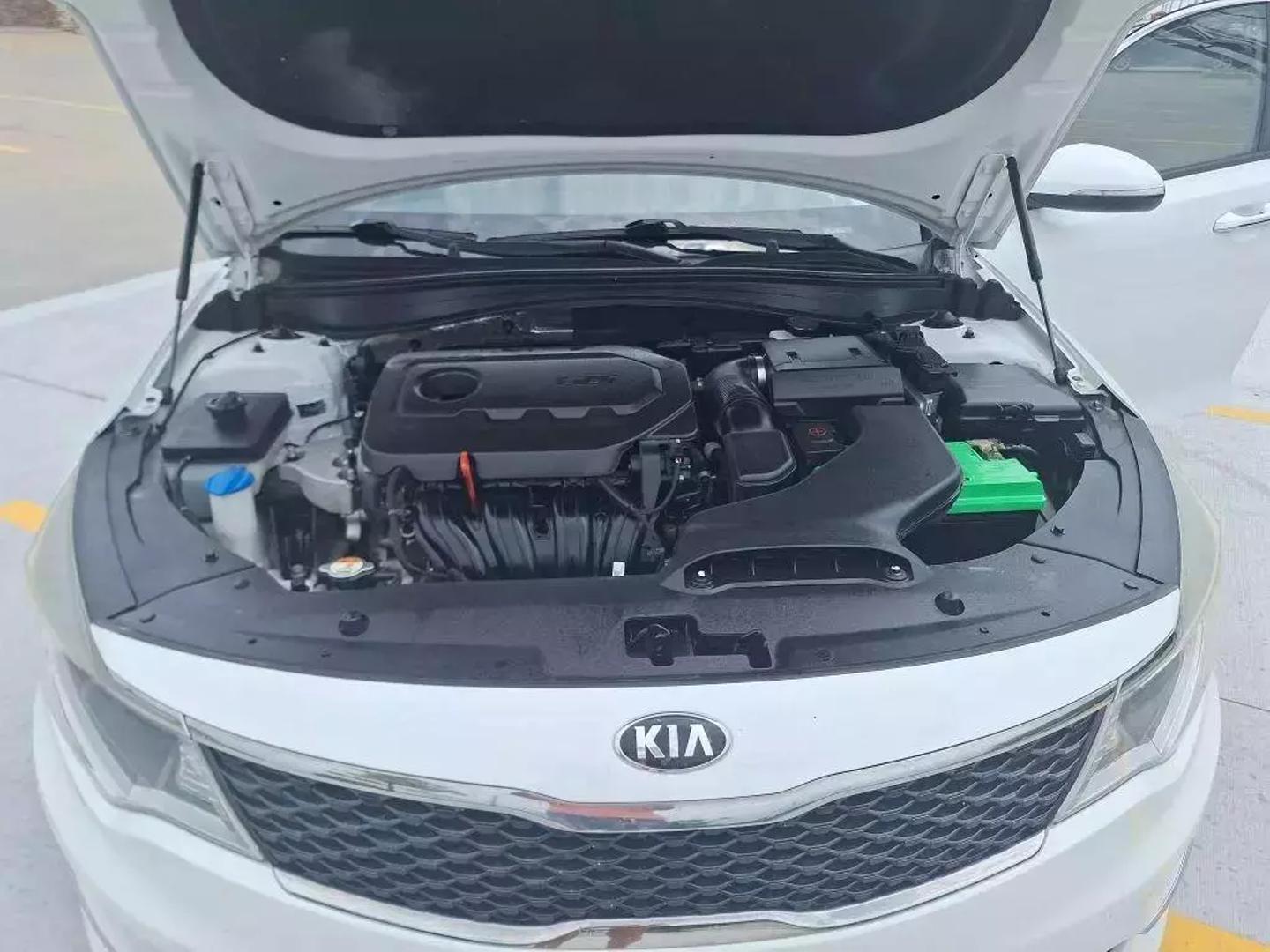 2018 Kia Optima LX photo 15