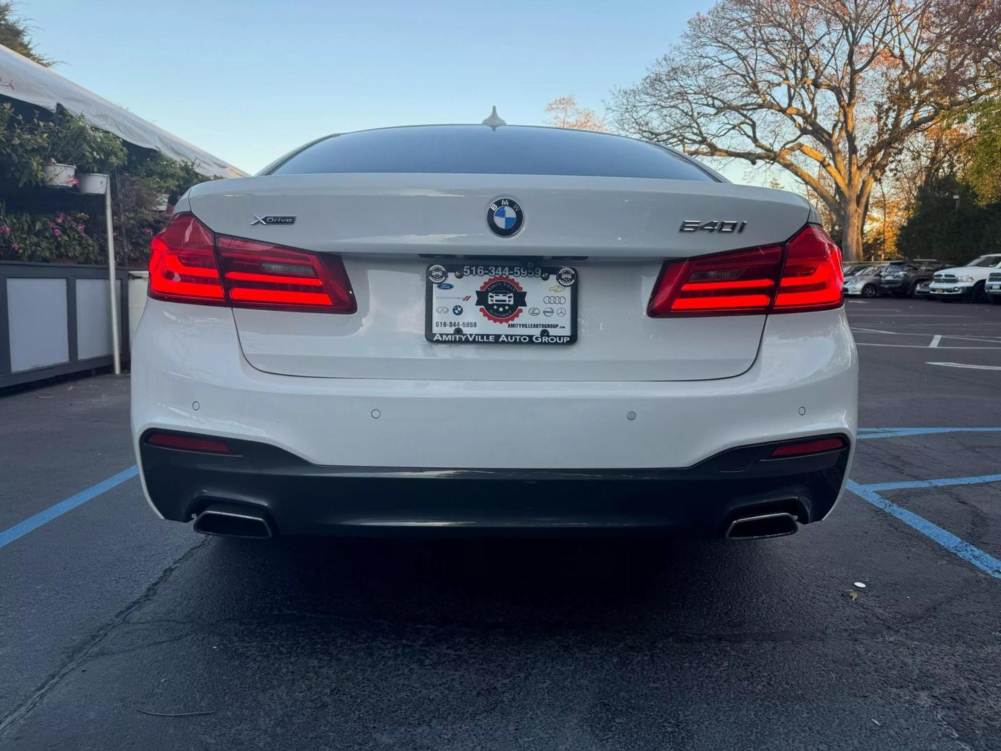 2019 BMW 5 Series 540i photo 9