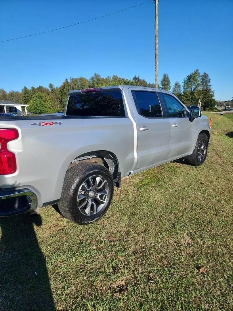 2022 Chevrolet Silverado 1500 LT photo 6