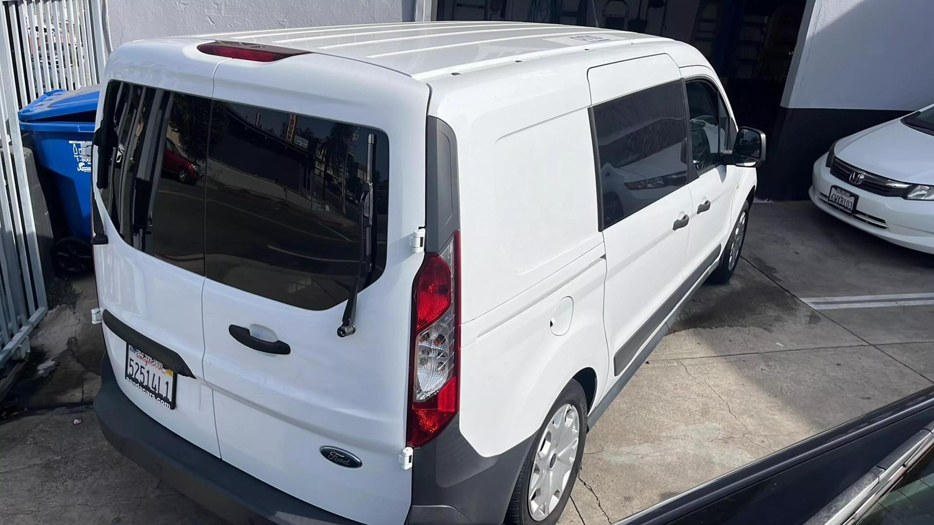 2017 Ford Transit Connect XL photo 4