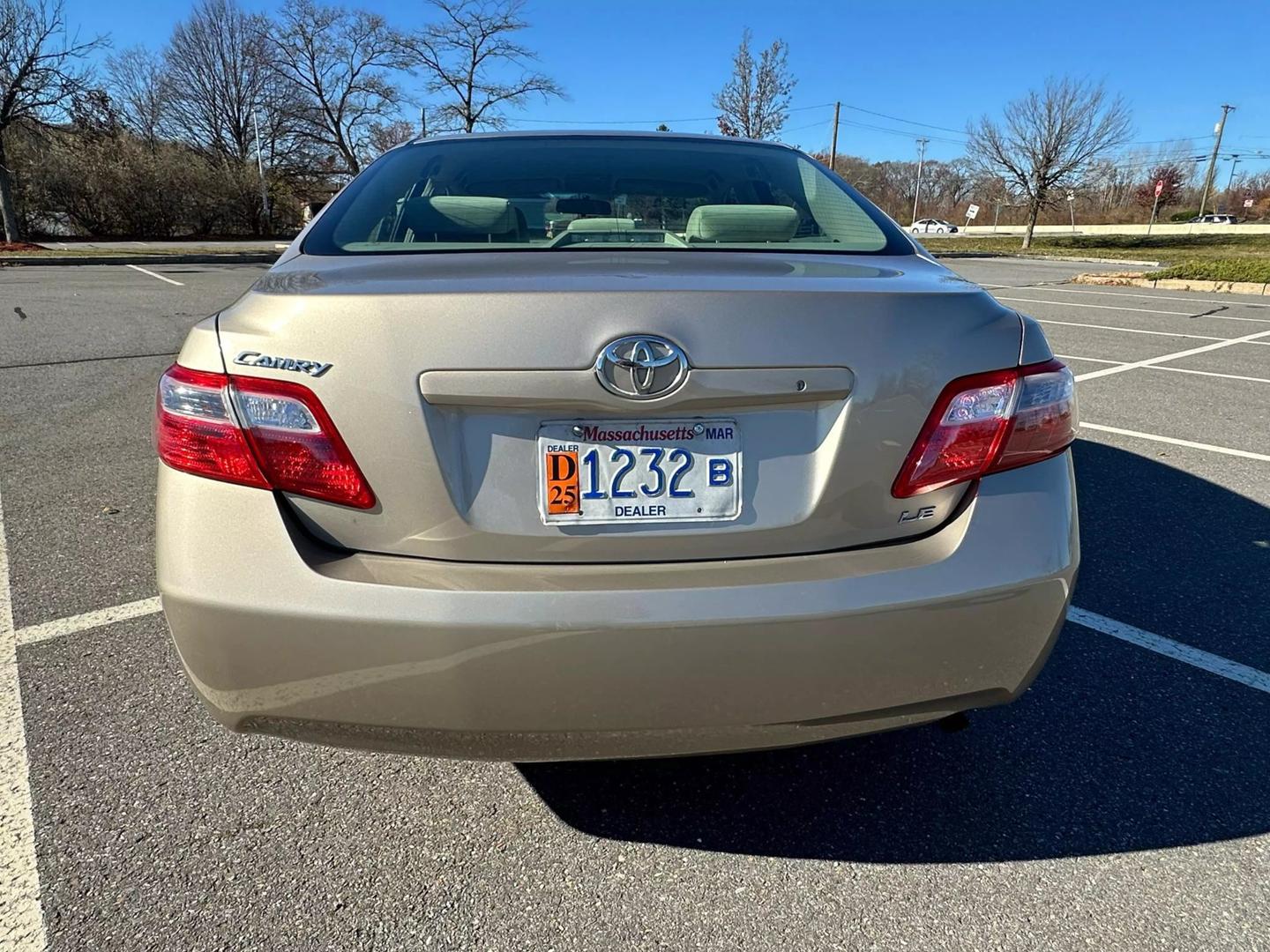 2008 Toyota Camry LE photo 5