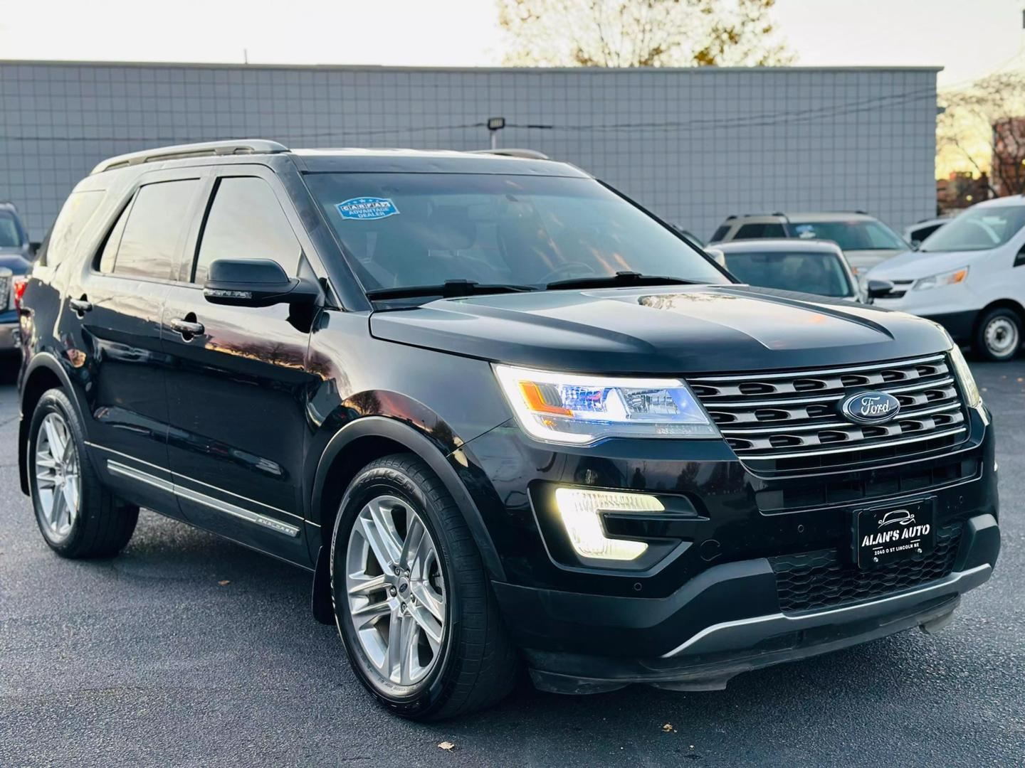 2017 Ford Explorer XLT photo 10