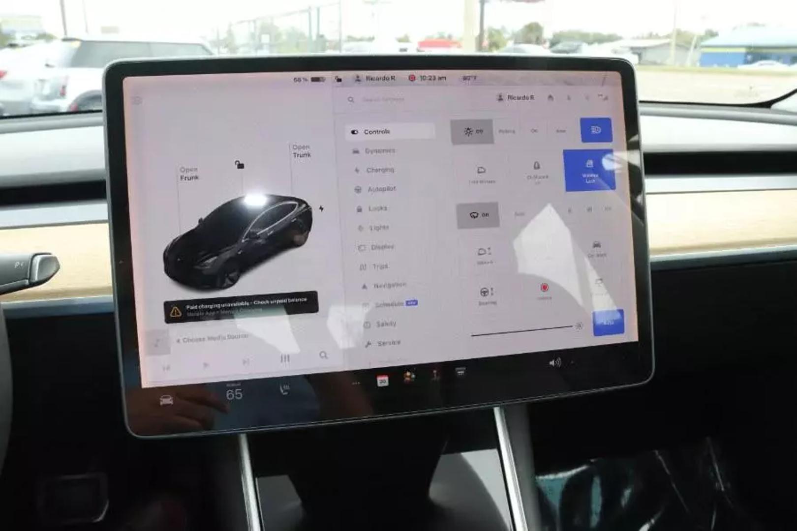 2019 Tesla Model 3 Base photo 10