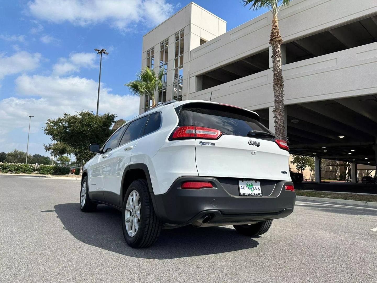 2017 Jeep Cherokee Latitude photo 9