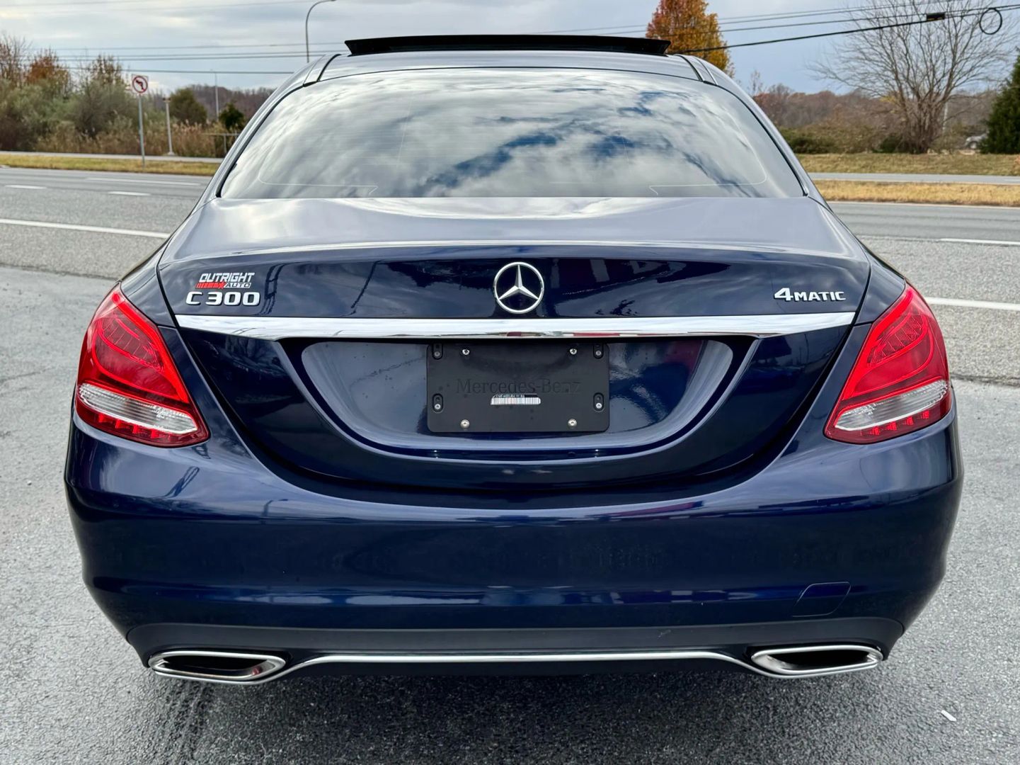 Image 3 of 2018 MERCEDES-BENZ C-CLASS