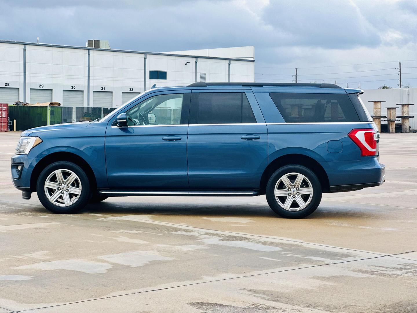 2019 Ford Expedition XLT photo 8