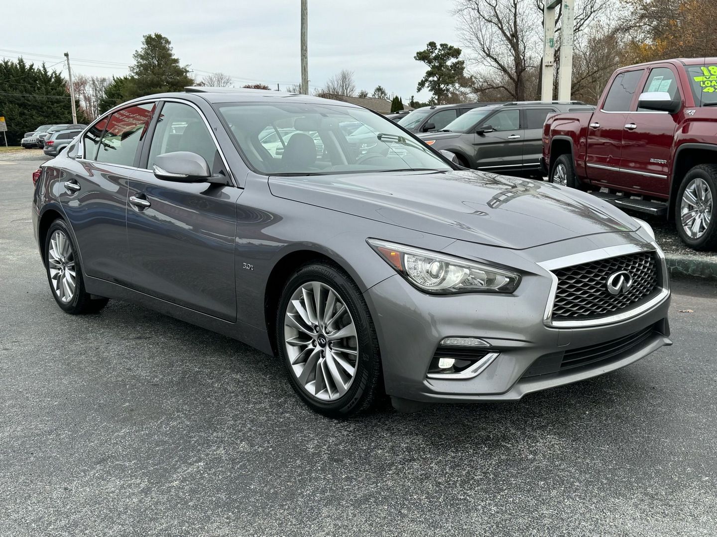 Image 5 of 2019 INFINITI Q50
