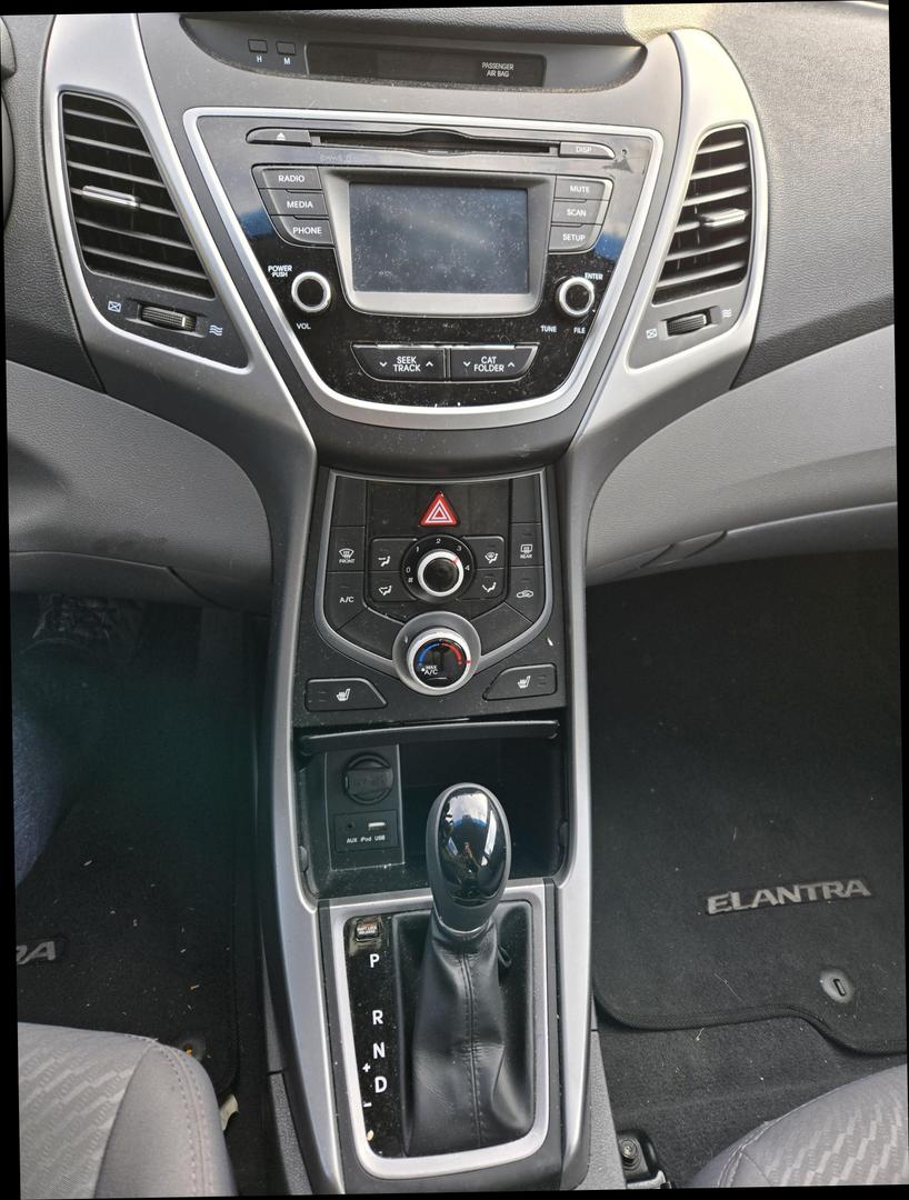 2014 Hyundai Elantra SE photo 8