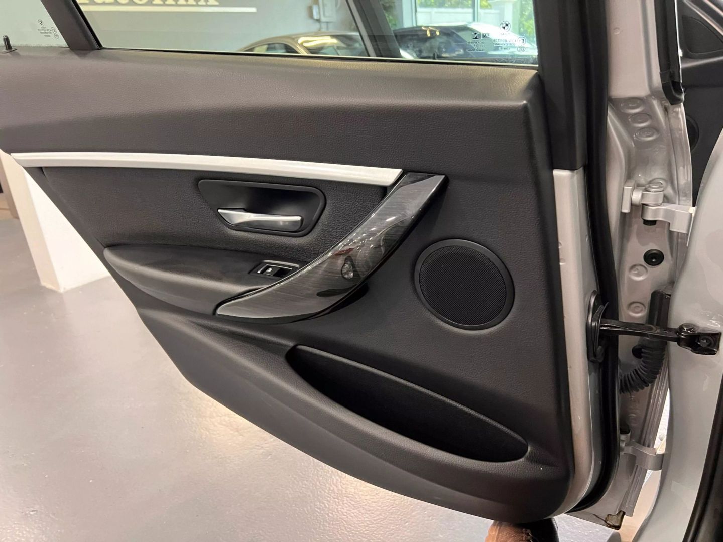 2018 Bmw 3 Series 330i Sedan 4d - Image 25