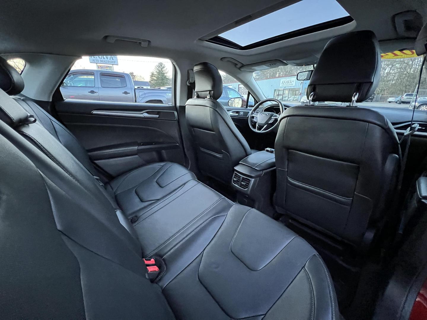 2014 Ford Fusion Titanium photo 33