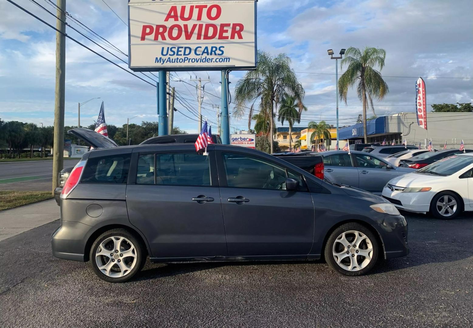 2010 Mazda MAZDA5 Touring photo 3