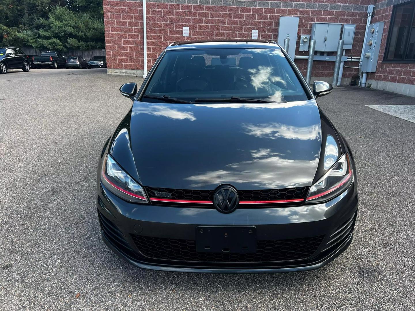 2016 Volkswagen Golf GTI SE photo 8