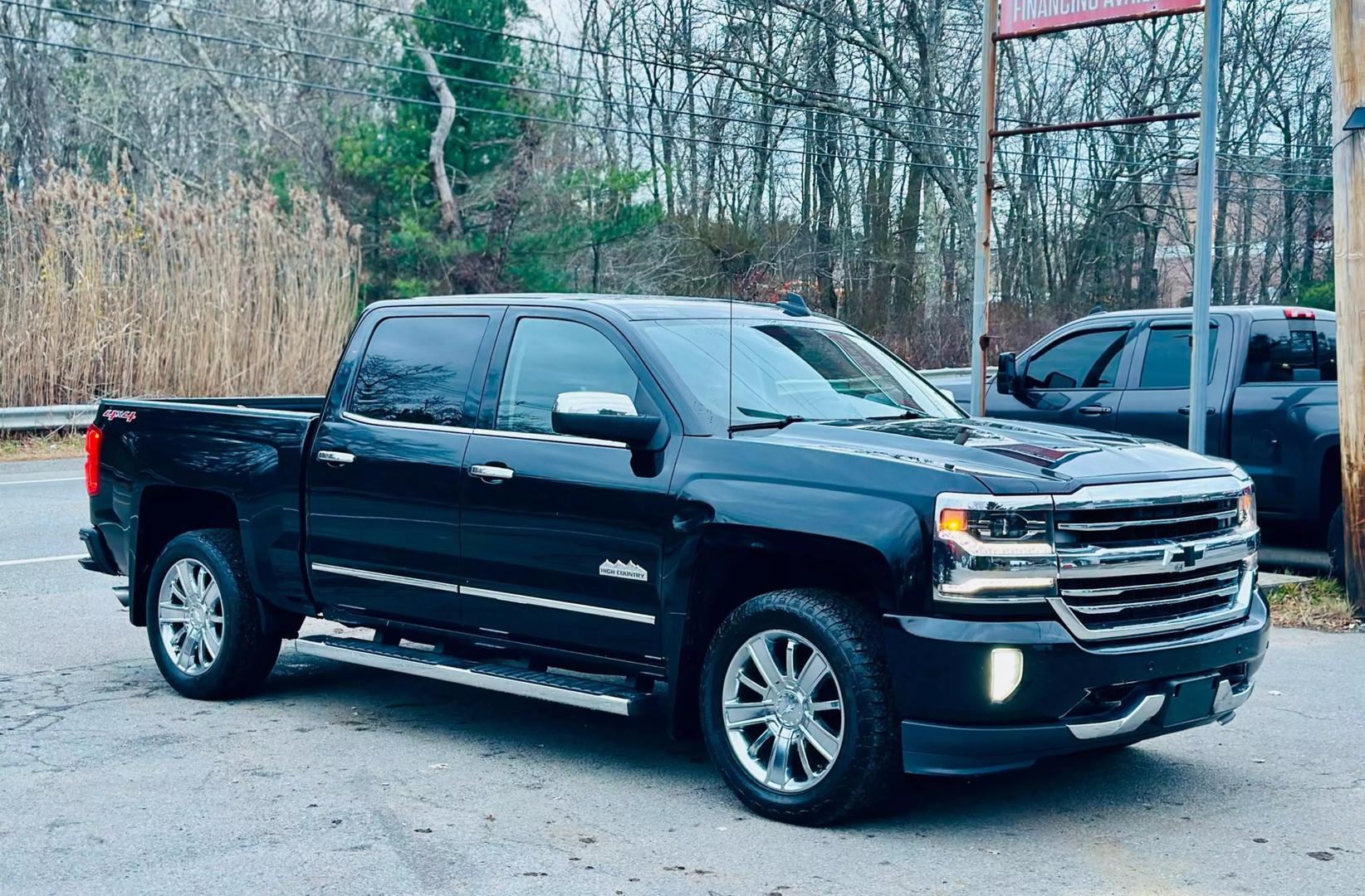 2016 Chevrolet Silverado 1500 High Country photo 2