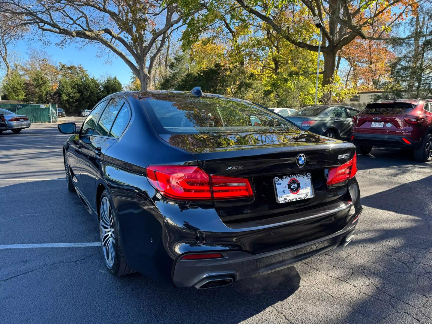 2019 BMW 5 Series 530i photo 9