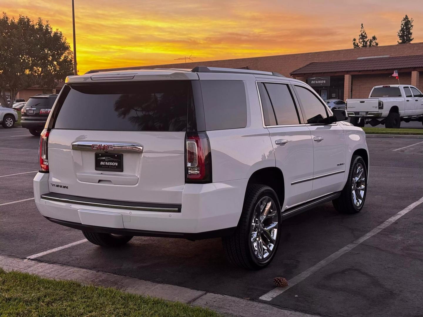 2020 GMC Yukon Denali photo 5