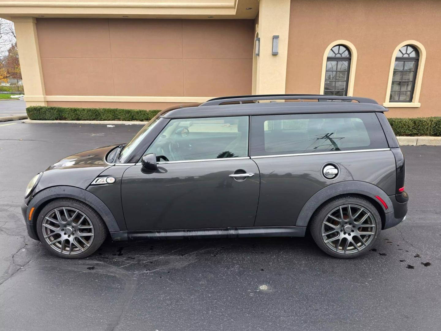 2011 MINI Cooper S photo 26