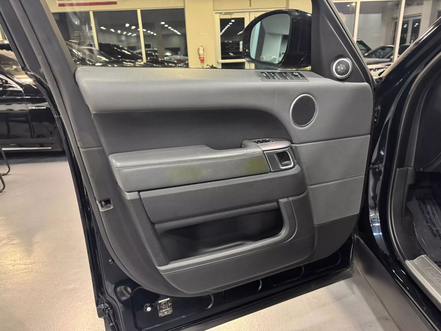 2014 Land Rover Range Rover Sport Hse Sport Utility 4d - Image 24