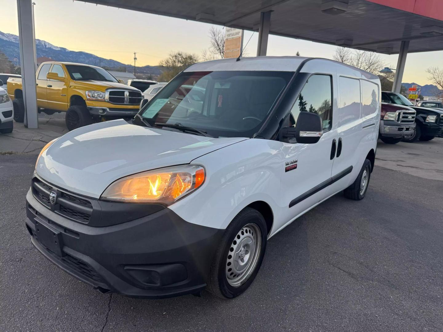 2017 RAM Promaster City Tradesman photo 3