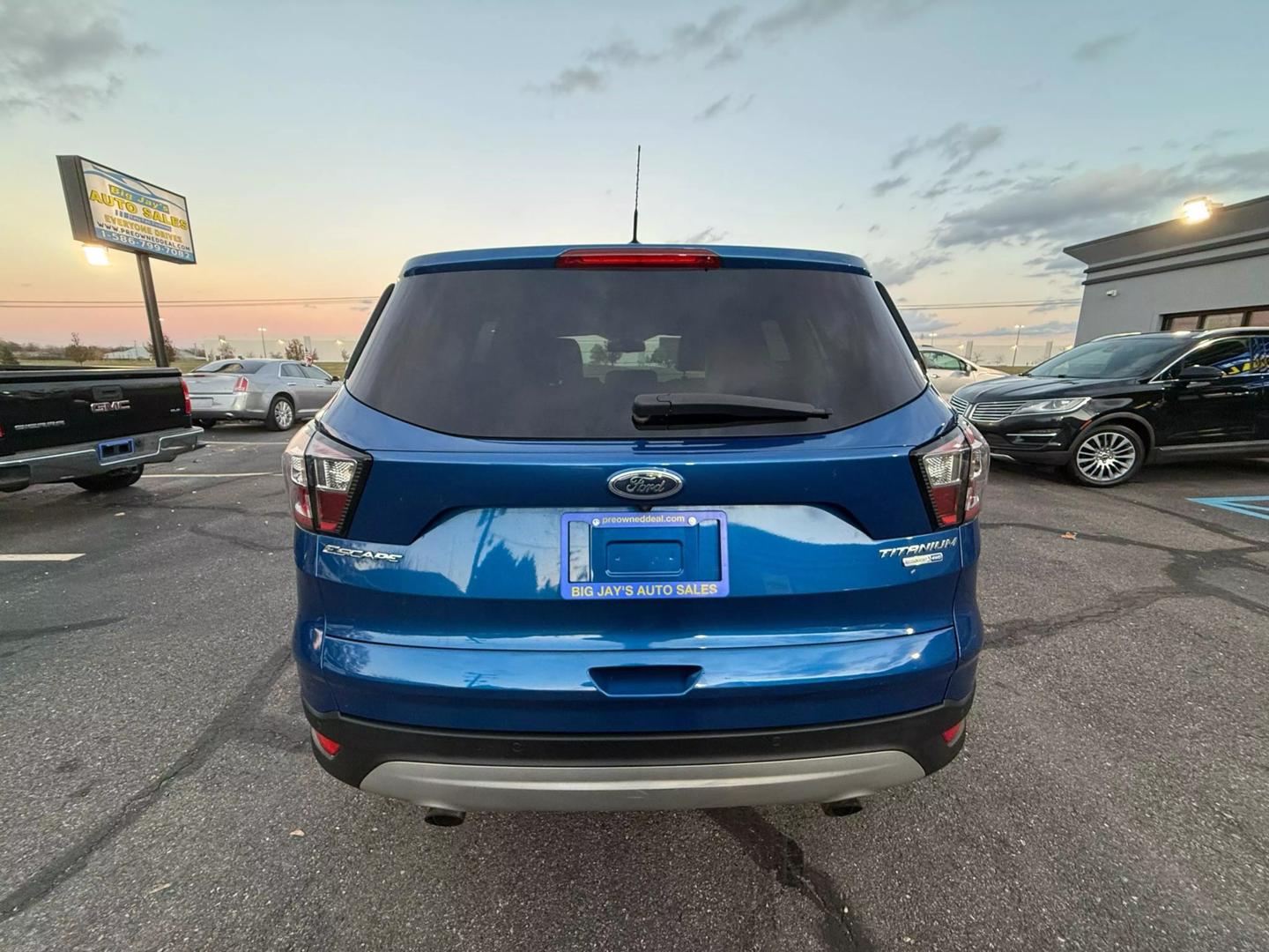 2017 Ford Escape Titanium photo 4