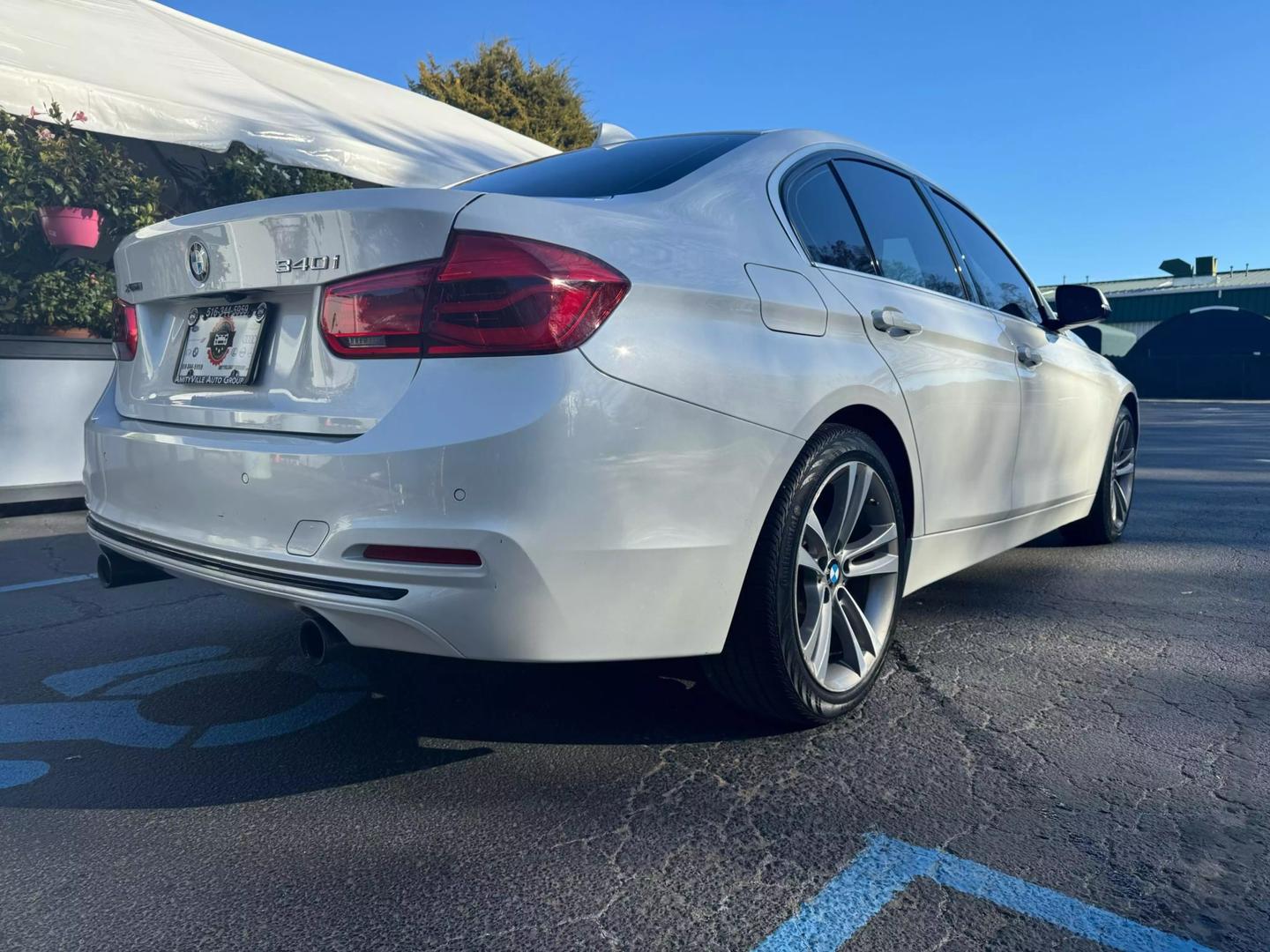 2017 BMW 3 Series 340i photo 11