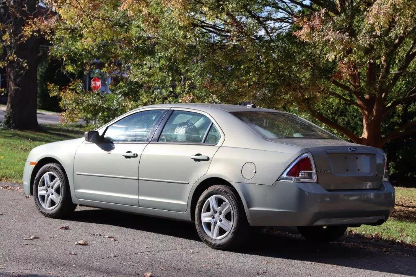 2009 Ford Fusion S photo 5