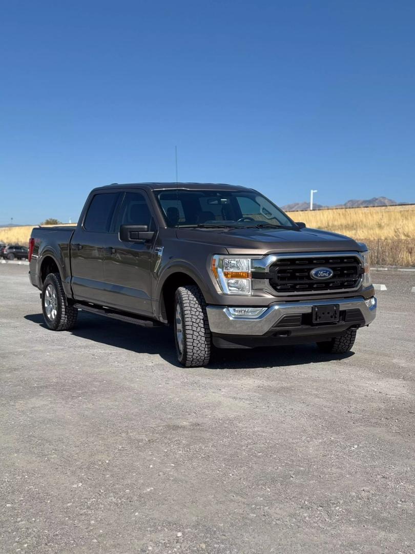 2021 Ford F-150 XLT photo 3