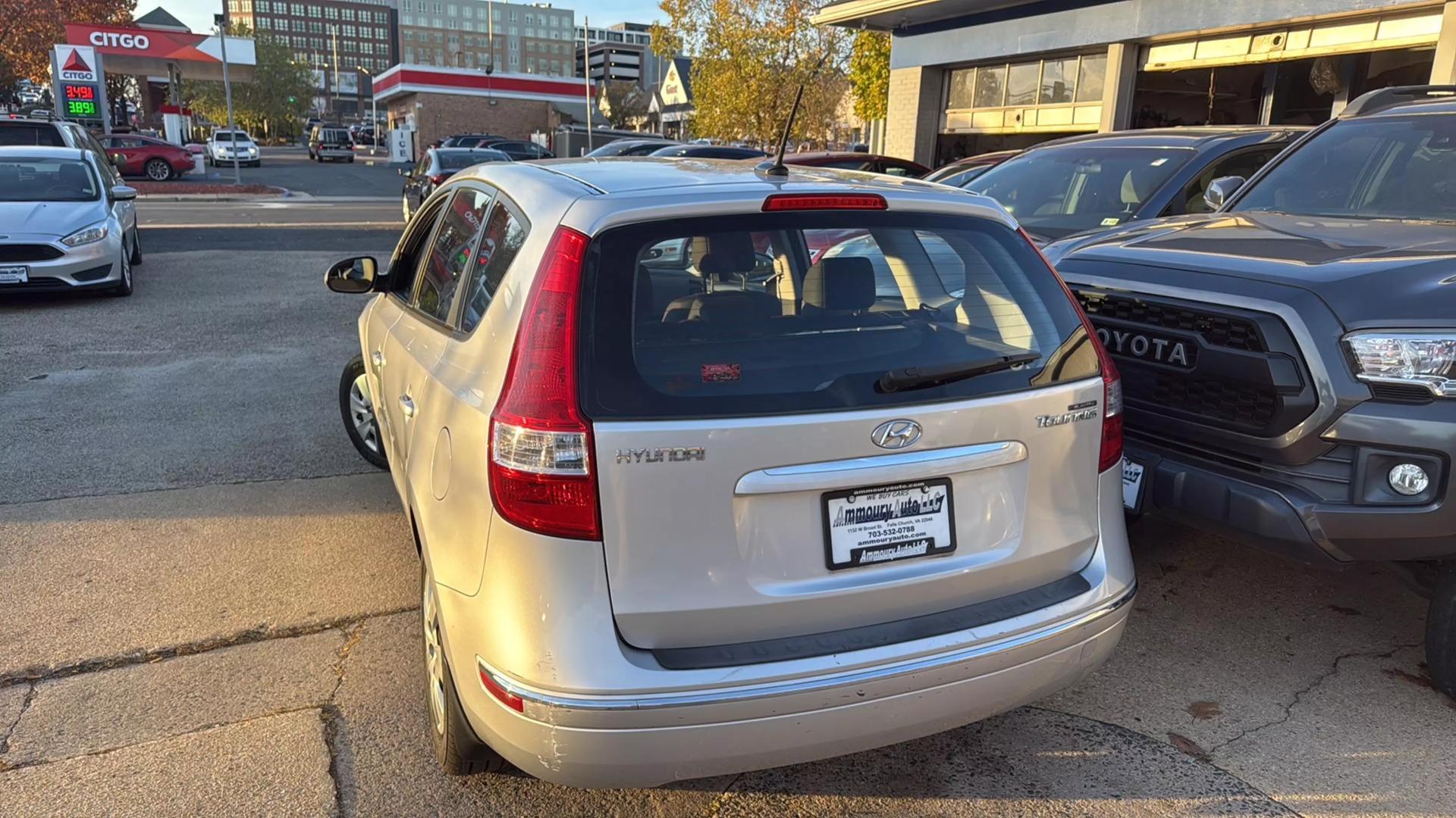 2011 Hyundai Elantra Touring GLS photo 16