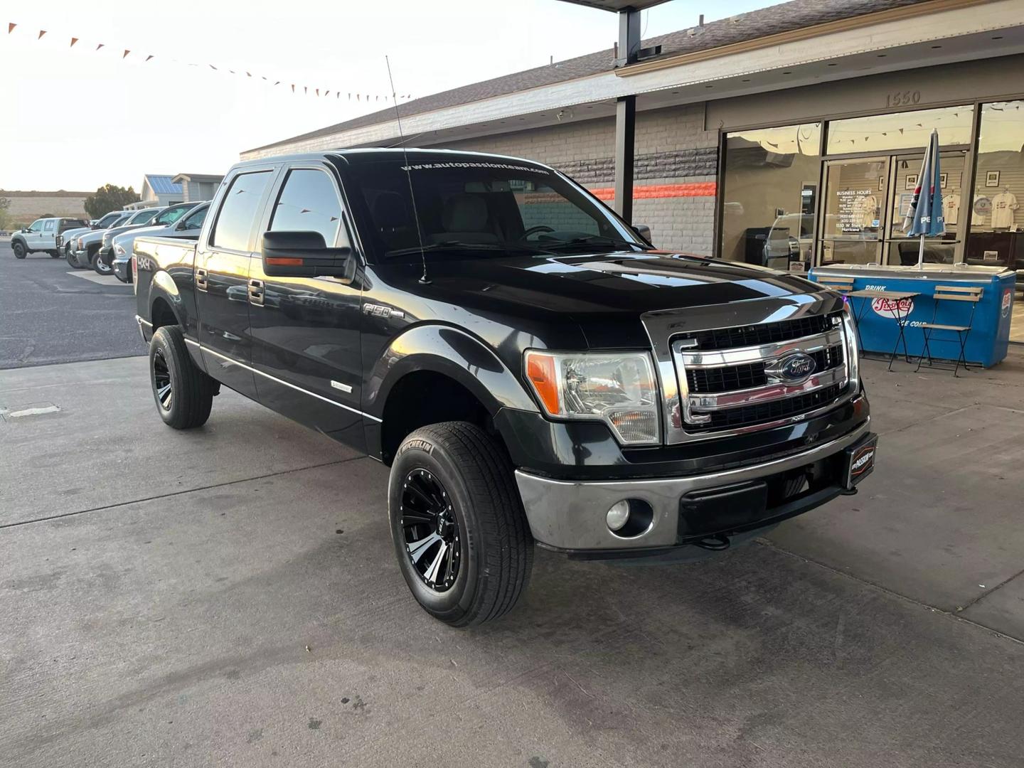 2013 Ford F-150 XLT photo 7