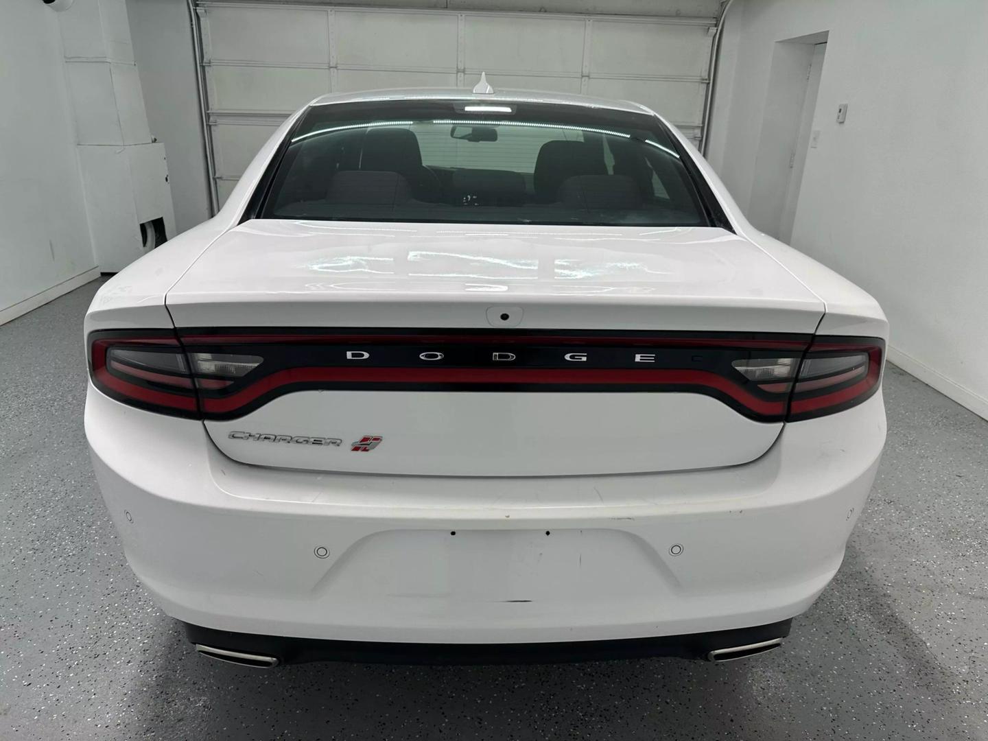 2022 Dodge Charger SXT photo 4