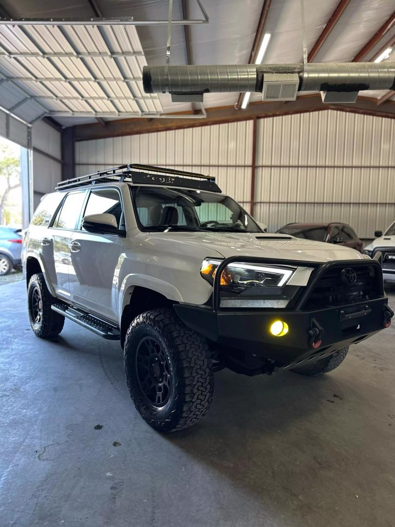 2015 Toyota 4Runner Trail Premium photo 2