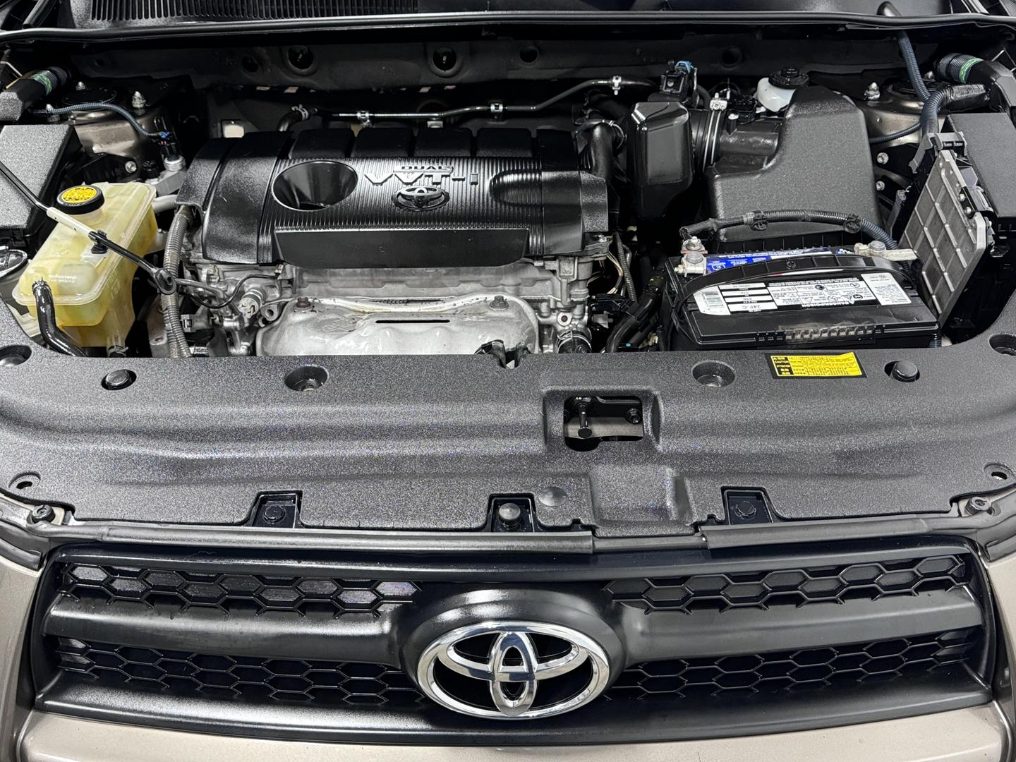 2011 Toyota RAV4 Base photo 20