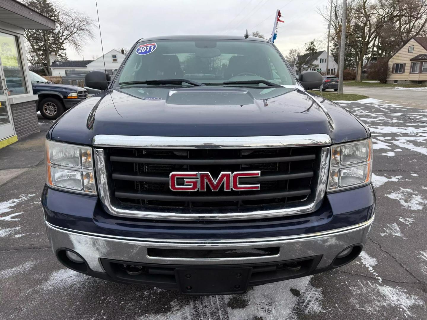 2011 GMC Sierra 1500 SL photo 2