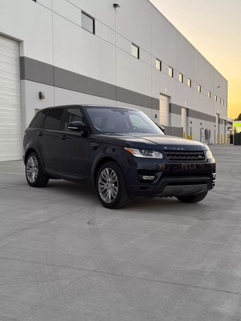 2016 Land Rover Range Rover Sport SE photo 3