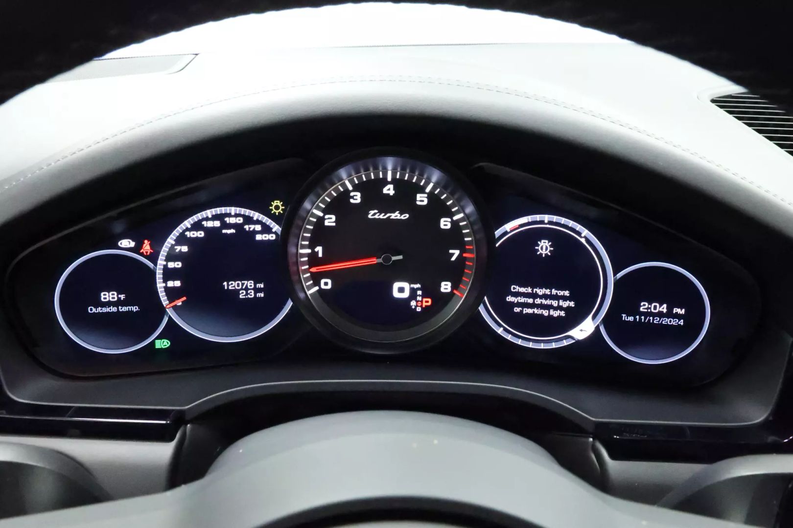 2020 Porsche Cayenne - Image 30