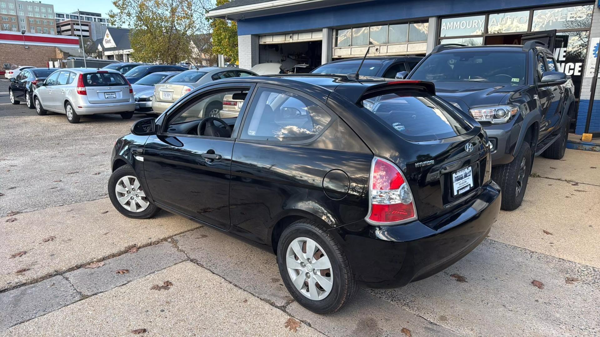 2008 Hyundai Accent GS photo 18