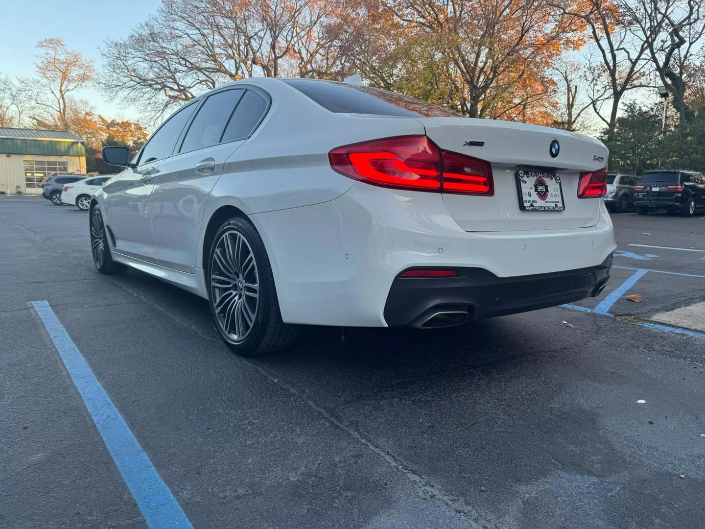 2019 BMW 5 Series 540i photo 7