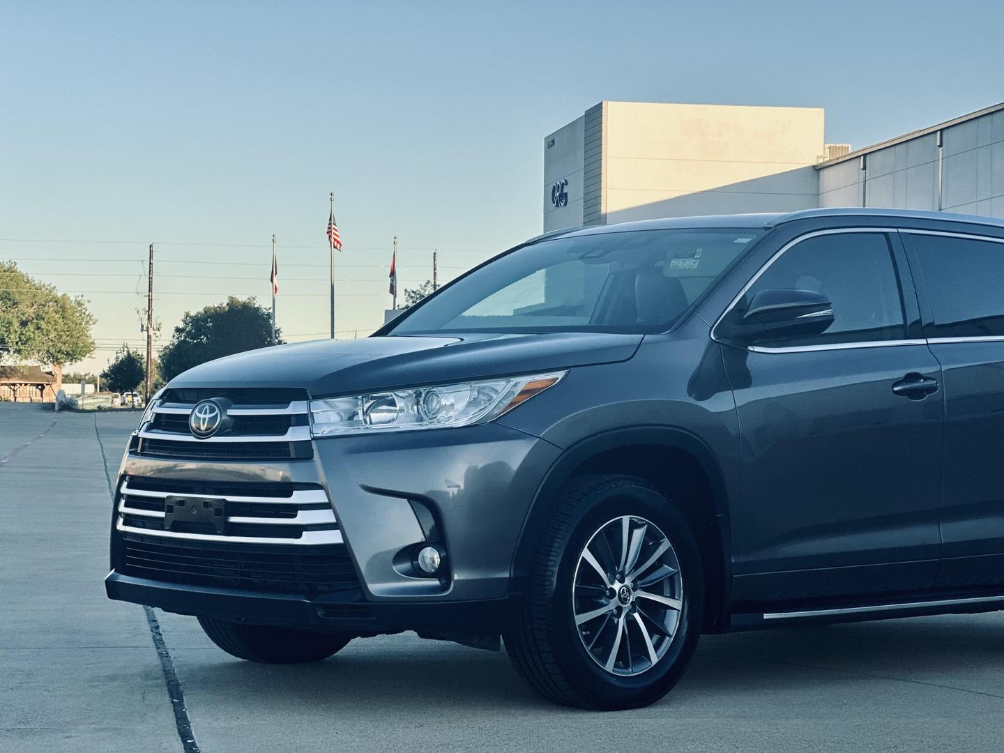 2018 Toyota Highlander XLE photo 10