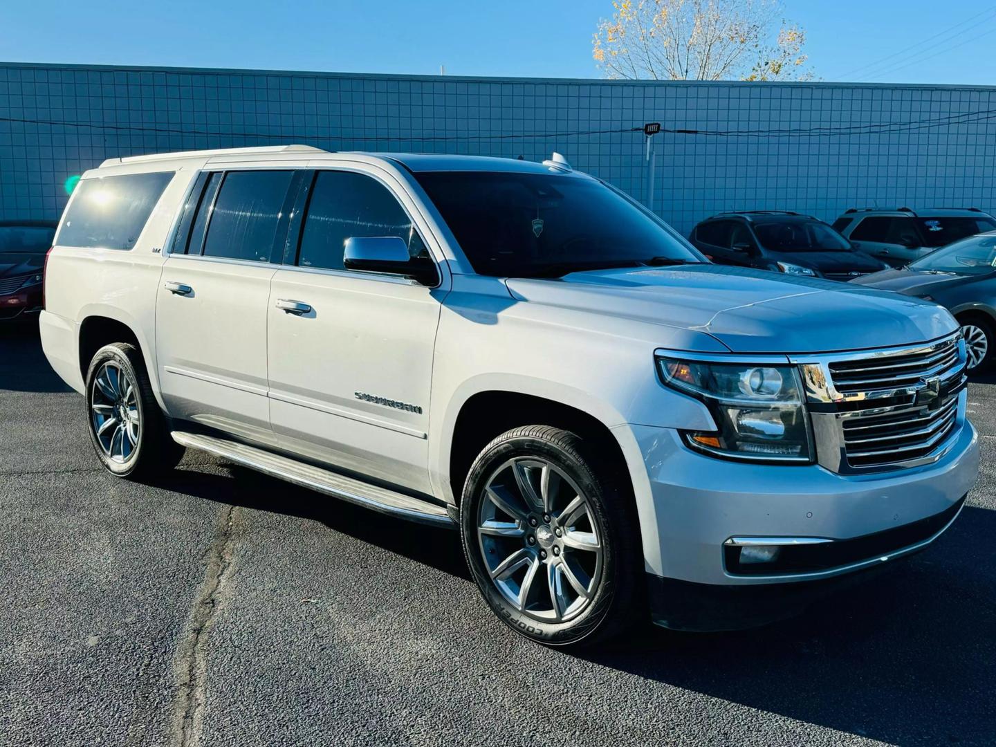 2015 Chevrolet Suburban LTZ photo 2